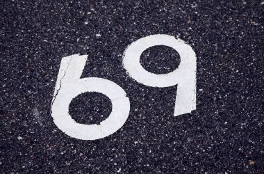 Cancer zodiac symbol